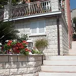 House Jelena 3* Mlini