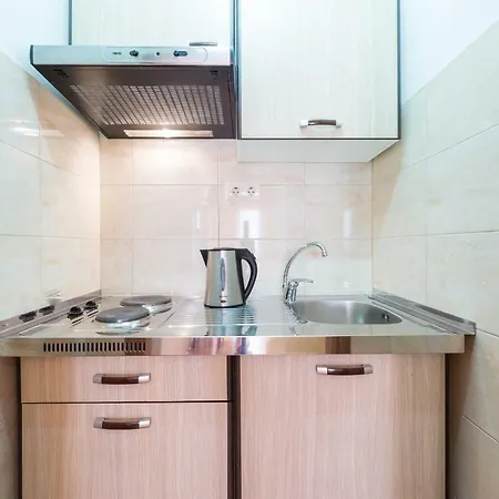 House Jelena Πανσιόν
