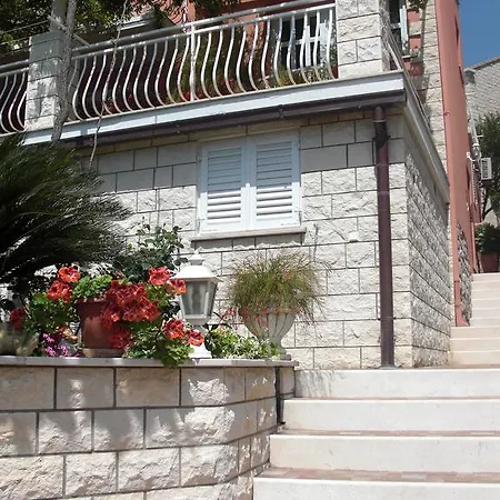 House Jelena 3* Mlini