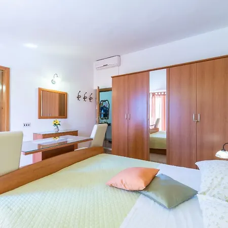 House Jelena 3* Mlini